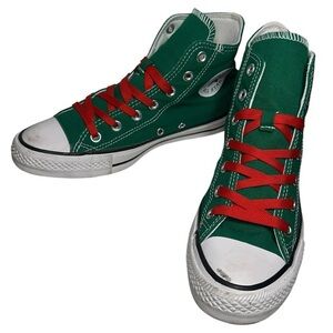 Converse All Star Chuck Taylor’s Sz 8 Green Ho Ho Ho Red Laces High Top Sneakers